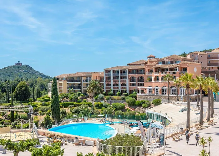 Cap Esterel - Piscine *